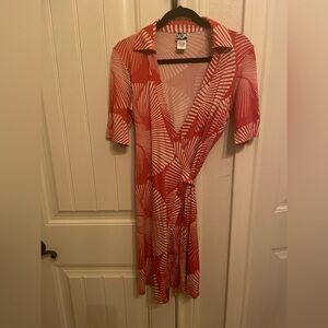 DVF Diane Von Furstenburg 100% Silk Classic Wrap Dress 12